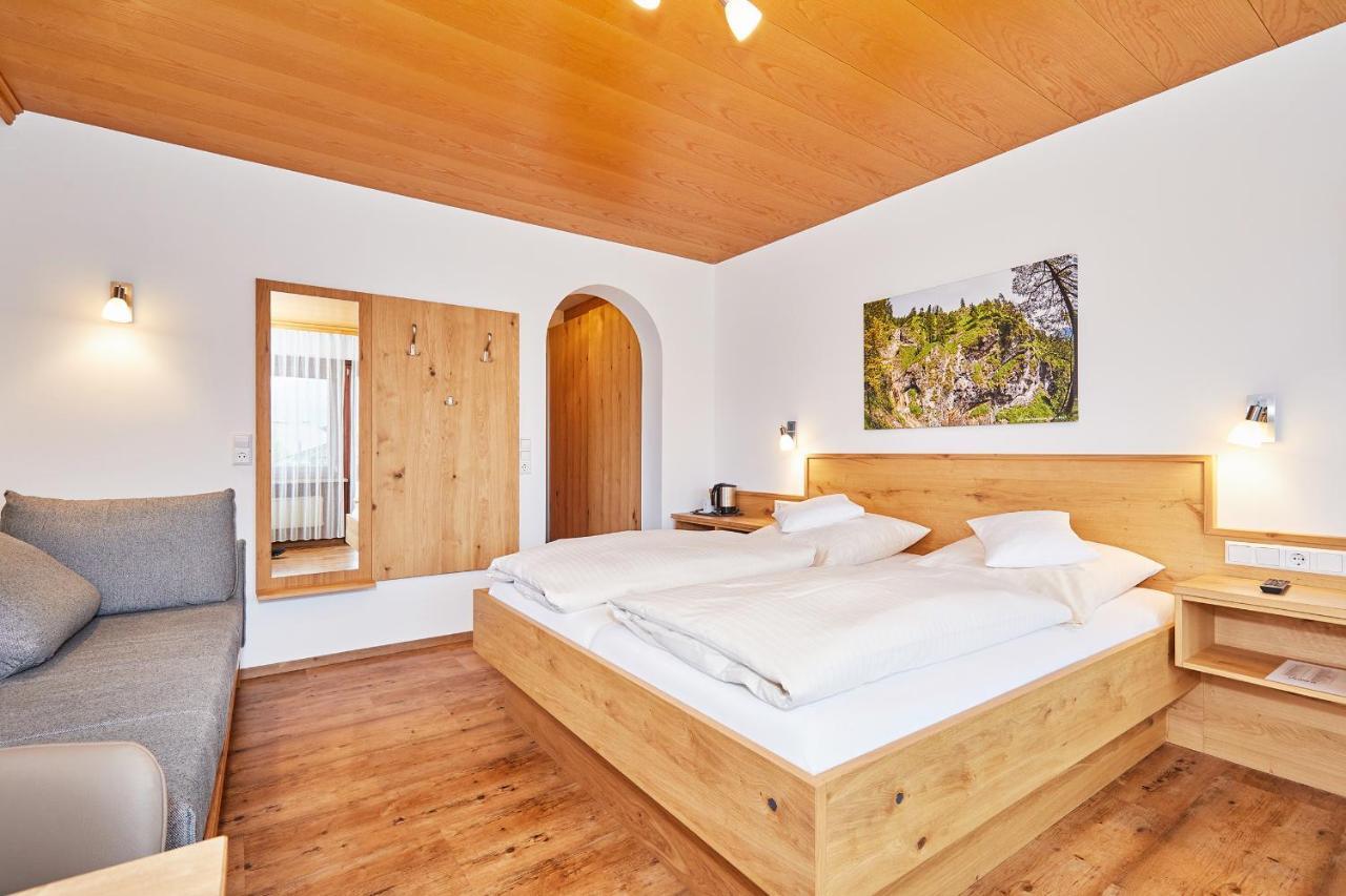 Gaestehaus Flora Reit im Winkl Esterno foto