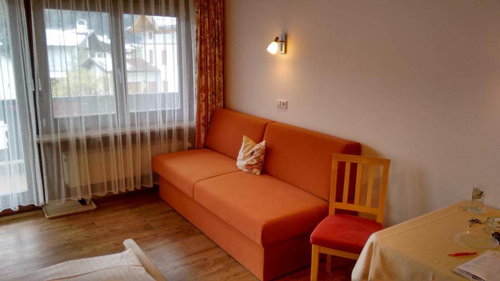 Gaestehaus Flora Reit im Winkl Esterno foto