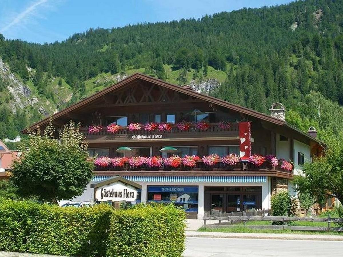 Gaestehaus Flora Reit im Winkl Esterno foto