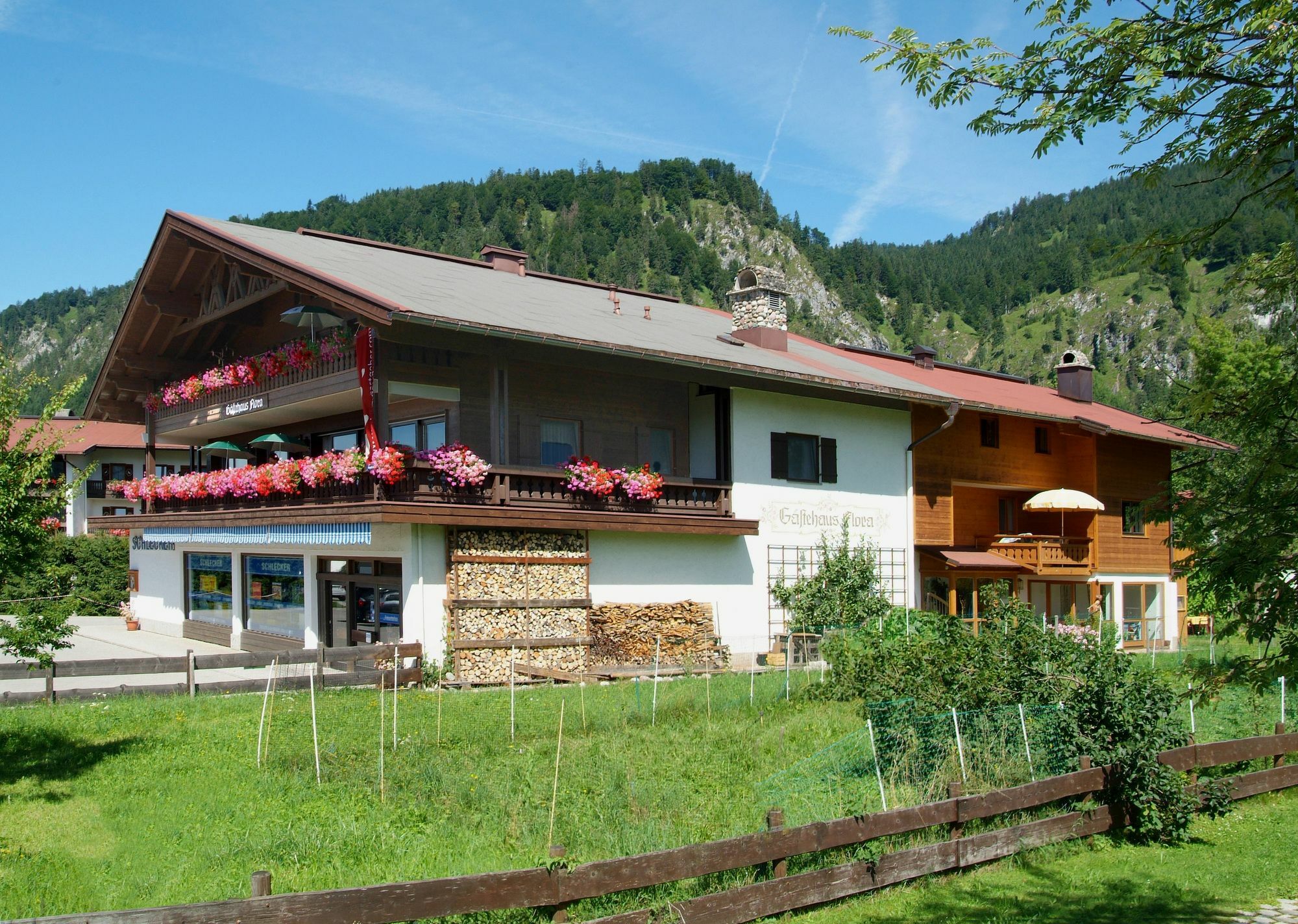 Gaestehaus Flora Reit im Winkl Esterno foto